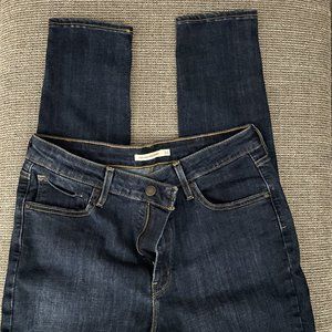 NWOT Levi's 721 High Rise Skinny Jeans Size 32 (14)